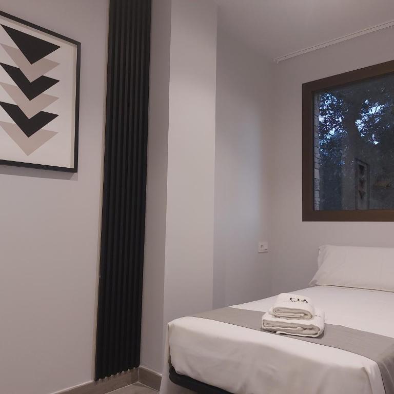 Apartamentos Ordesa Ainsa - Two-Bedroom Standard Apartment - 14