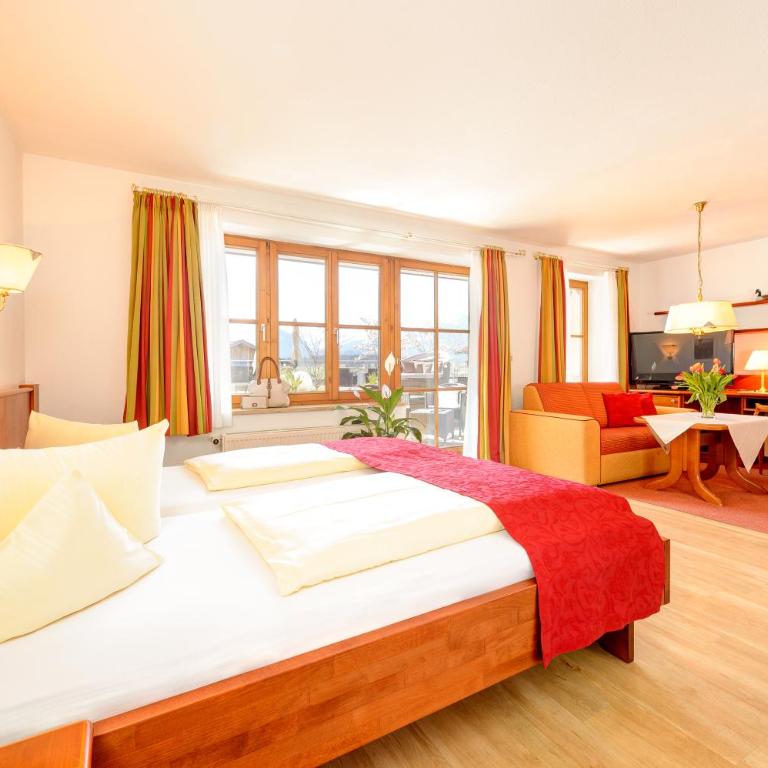 Familien- und Wellnesshotel "Viktoria" - Junior Suite (50) - 1