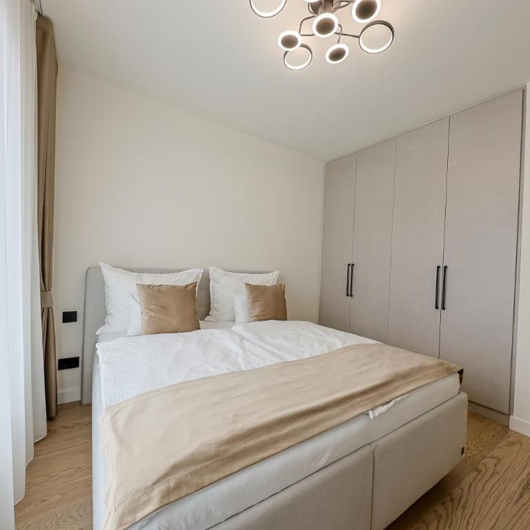 ZIGZAG Belgrade Waterfront - SIMFONIJA 2 - One-Bedroom Apartment with Balcony and Water View - 8