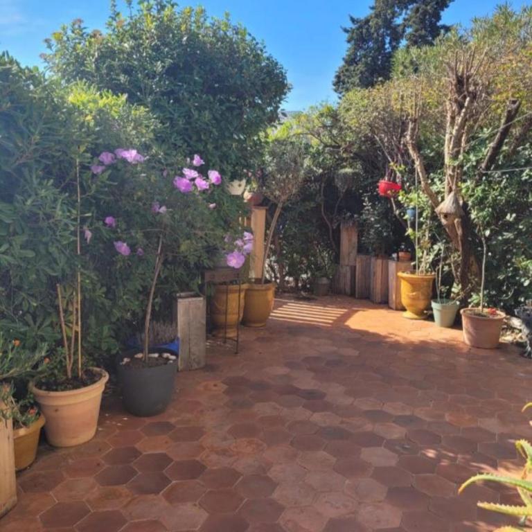 Maison de vacances à l'Ayguade classée 3 étoiles, climatisée,3mn à pied plage et restos ,5mn aéroport, 10mn gare - Haus mit 4 Schlafzimmern - 4