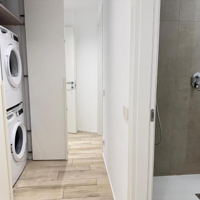 2 Min Walk Chorus Life, with 2 Bedrooms and 2 Bath - Appartamento con 2 Camere da Letto e Terrazza - 21