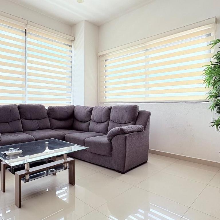 Pool with the best view of the Marina Mazatlán - Apartment - 13