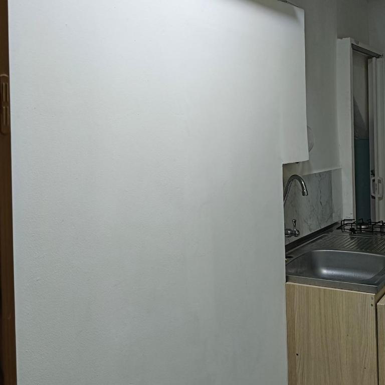 Estudio 1er Piso Parking Moto Cerca Parque Novios - Apartamento de 1 dormitorio - 4