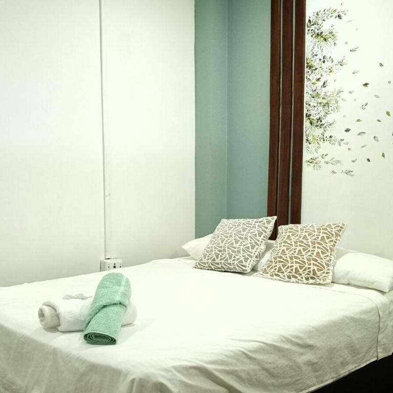 Estudio 1er Piso Parking Moto Cerca Parque Novios - Apartamento de 1 dormitorio - 10