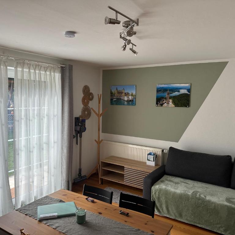 Landleben Apartment Velden - Apartment mit 2 Schlafzimmern mit Balkon und Terrasse - 1
