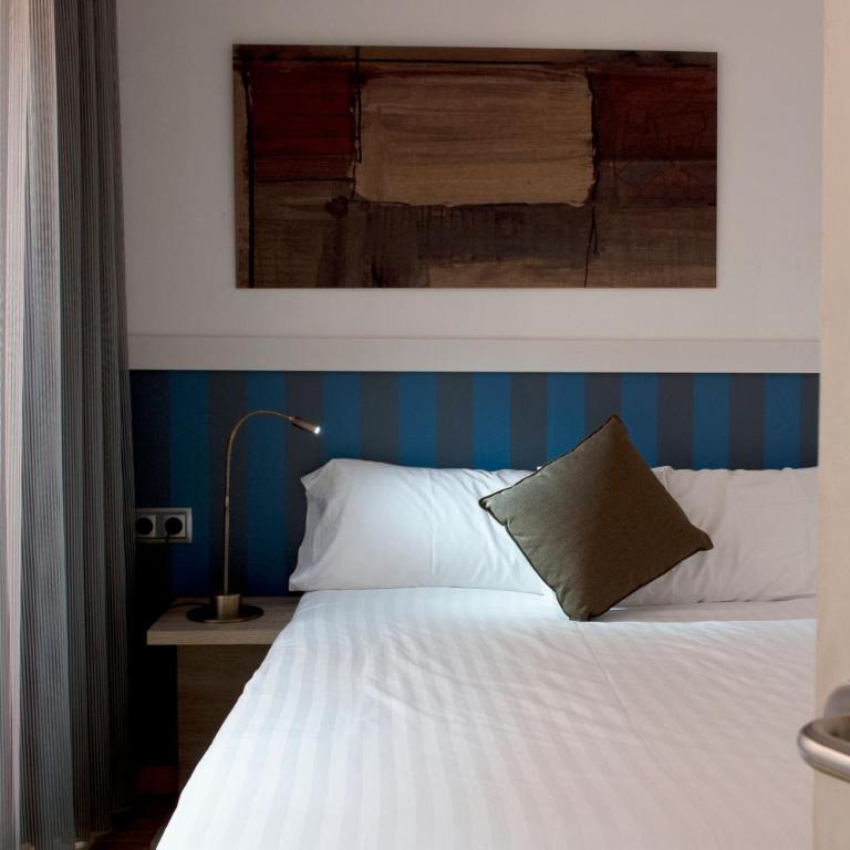 MH Apartments Liceo - Penthouse Apartment - 3