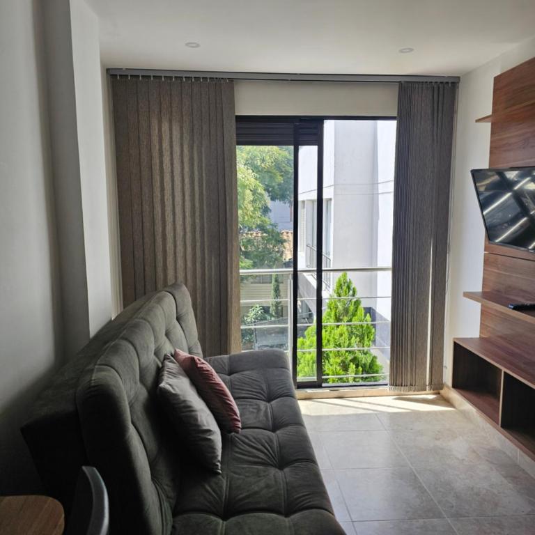 Moderno & Central, descubre medellin desde Laureles - One-Bedroom Apartment - 2