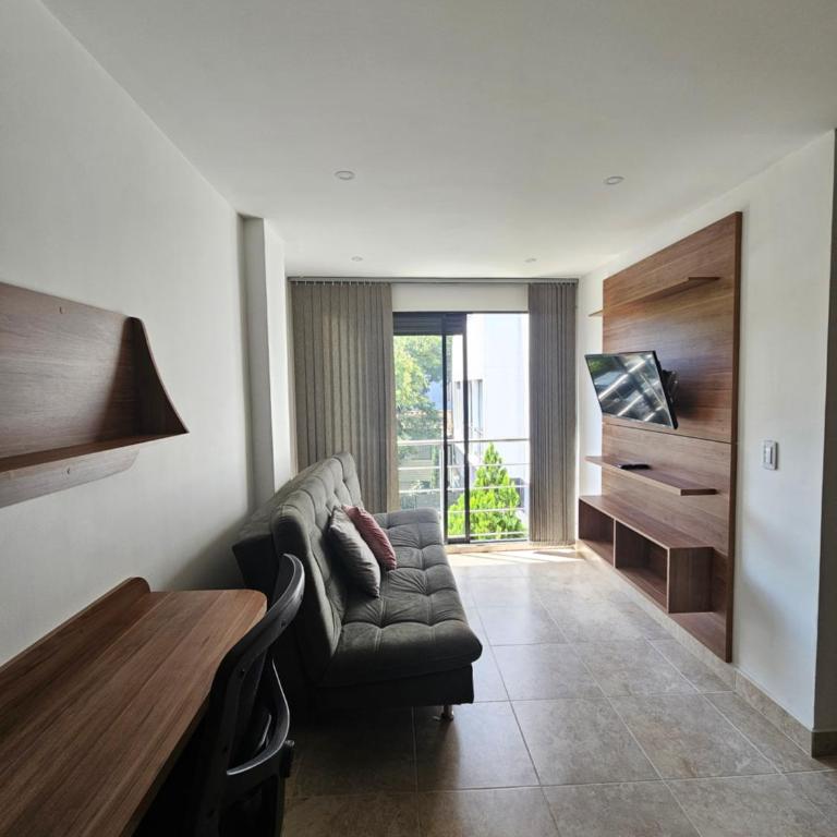 Moderno & Central, descubre medellin desde Laureles - One-Bedroom Apartment - 1
