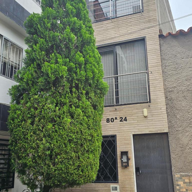 Moderno & Central, descubre medellin desde Laureles - One-Bedroom Apartment - 13