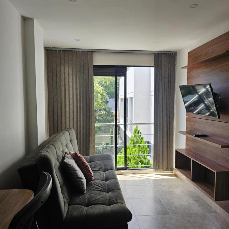 Moderno & Central, descubre medellin desde Laureles - One-Bedroom Apartment - 3