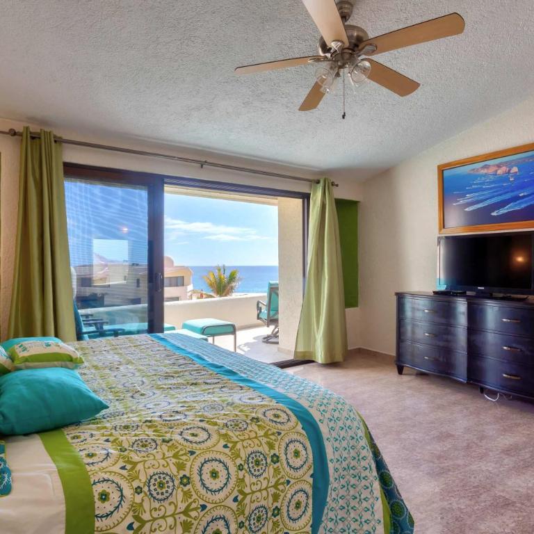 Beach & Oceanfront Terrasol Condo, 2 Pools & Patio - Apartamento de 4 dormitorios con balcón - 2