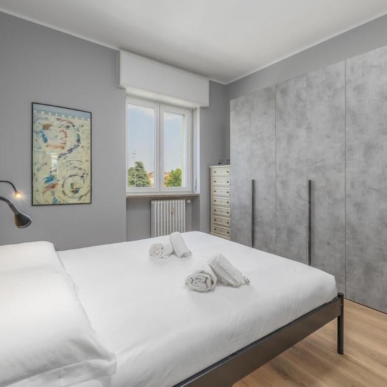 10 min to Malpensa Express, Air Conditioning - Three-Bedroom Apartment - 19