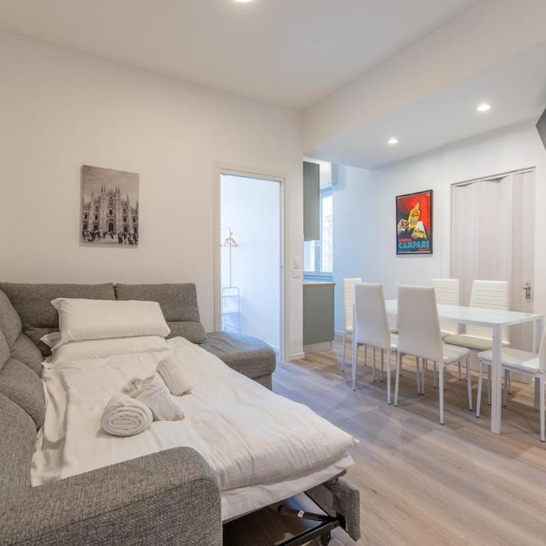 10 min to Malpensa Express, Air Conditioning - Three-Bedroom Apartment - 11