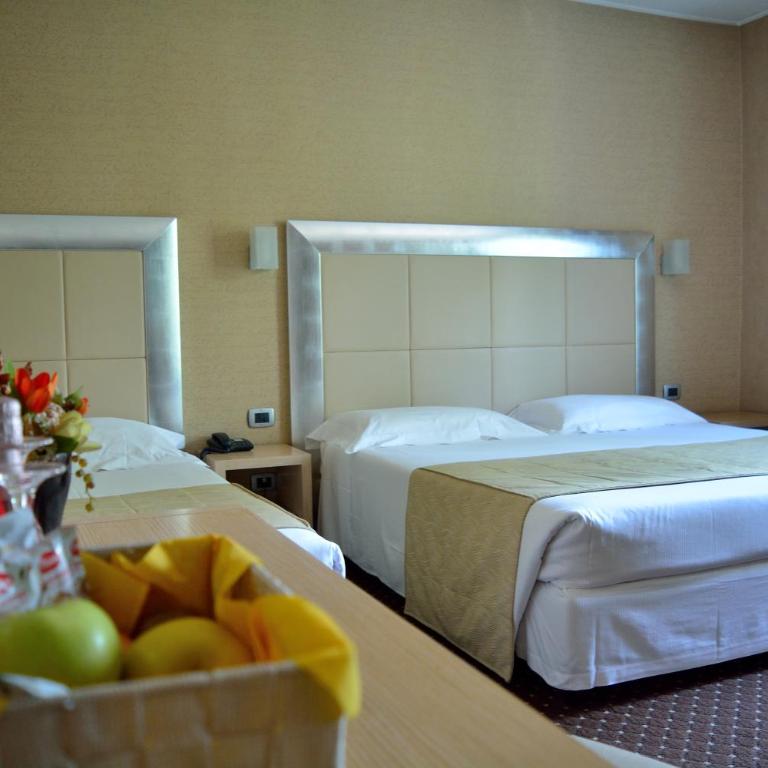 Hotel Susa - Camera Tripla - 2