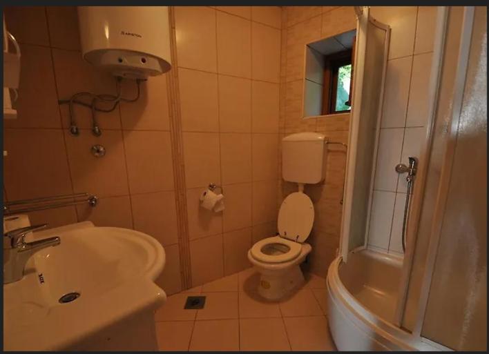 Villa Lučica - Two-Bedroom Apartment with Sea View - 11