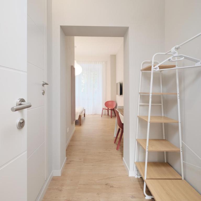 Pop Domus Guest House o Affittacamere - Camera Matrimoniale con Bagno Privato - 12