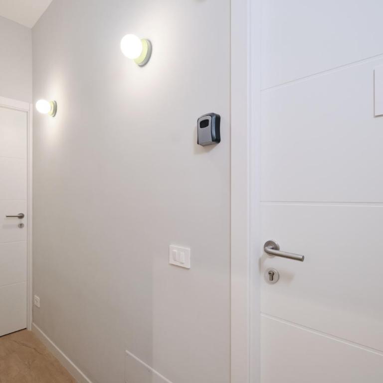 Pop Domus Guest House o Affittacamere - Camera Matrimoniale con Bagno Privato - 1