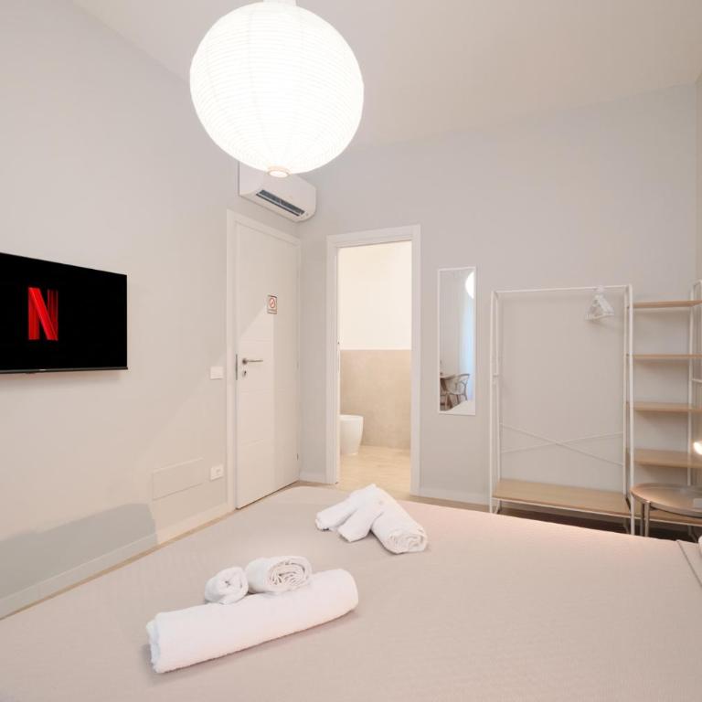 Pop Domus Guest House o Affittacamere - Camera Matrimoniale con Bagno Privato - 8