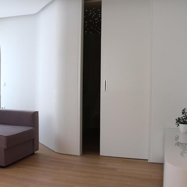 Ideally located designer flat - One-Bedroom Apartment - 2