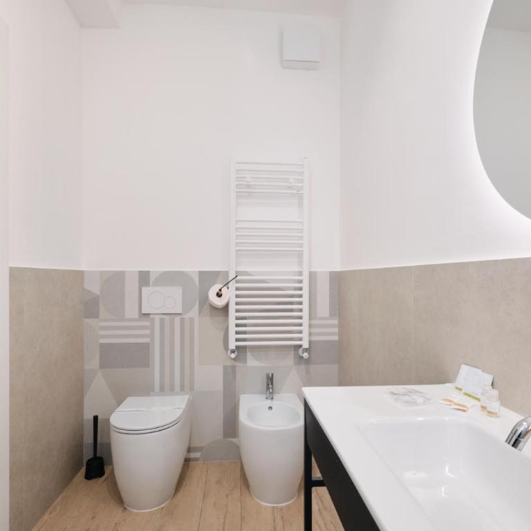 Pop Domus Guest House o Affittacamere - Camera Matrimoniale con Bagno Privato - 3