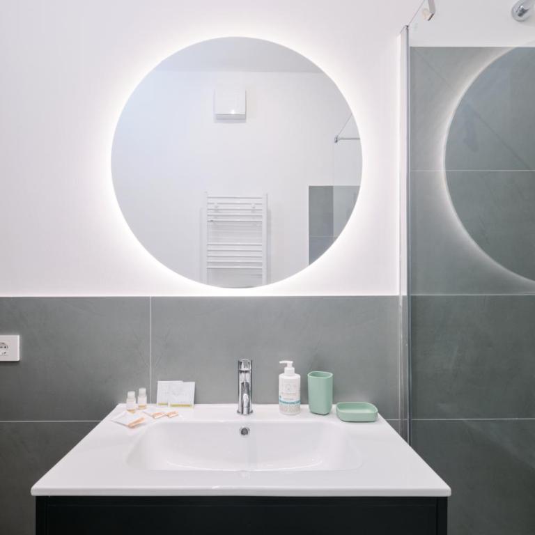 Pop Domus Guest House o Affittacamere - Camera Matrimoniale con Bagno Privato - 4