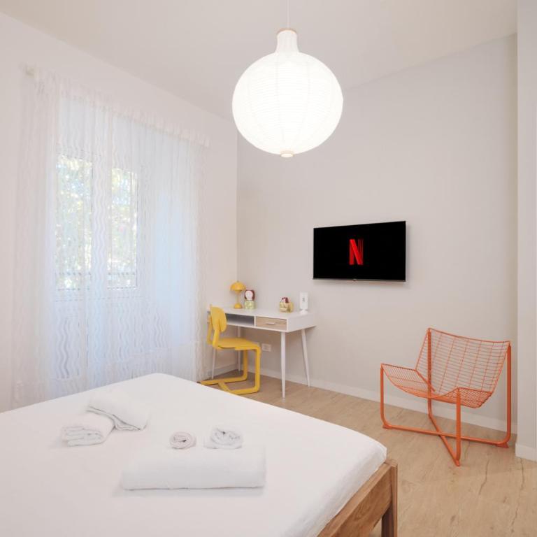 Pop Domus Guest House o Affittacamere - Camera Matrimoniale con Bagno Privato - 9
