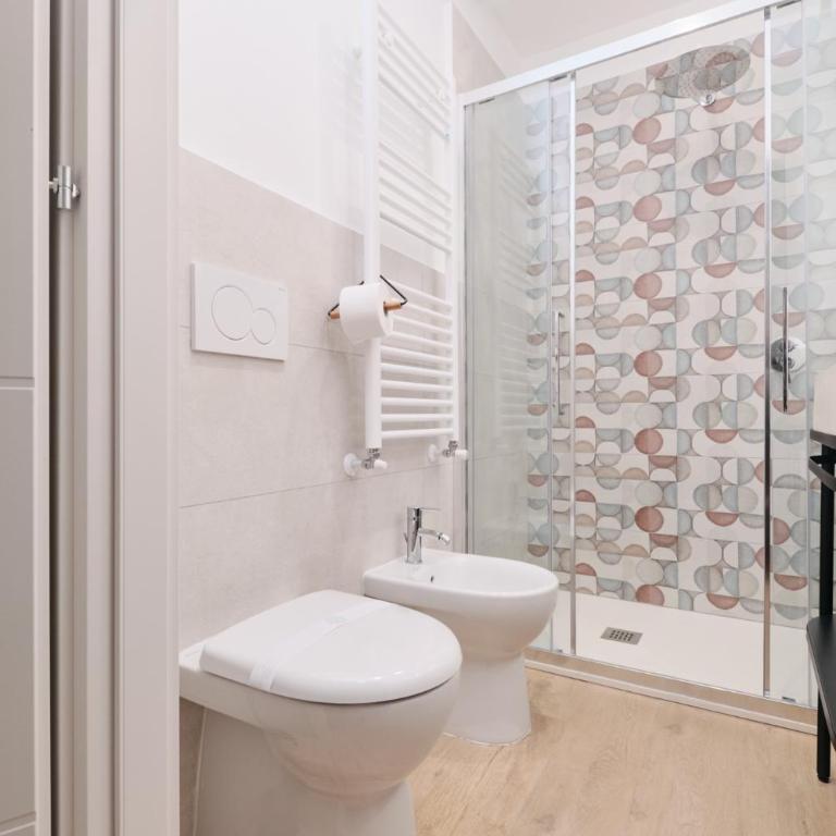Pop Domus Guest House o Affittacamere - Camera Matrimoniale con Bagno Privato - 16