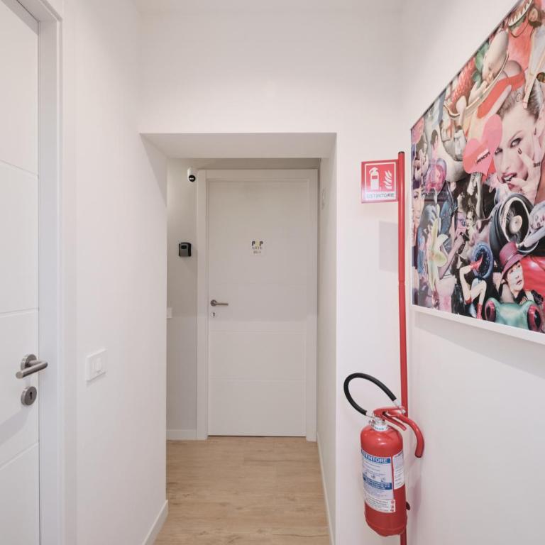Pop Domus Guest House o Affittacamere - Camera Matrimoniale con Bagno Privato - 24