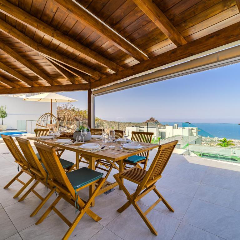 Casa Roque del Mar Private Villa with Heated Saltwater Pool, Jacuzzi & Ocean Views - Villa - 11
