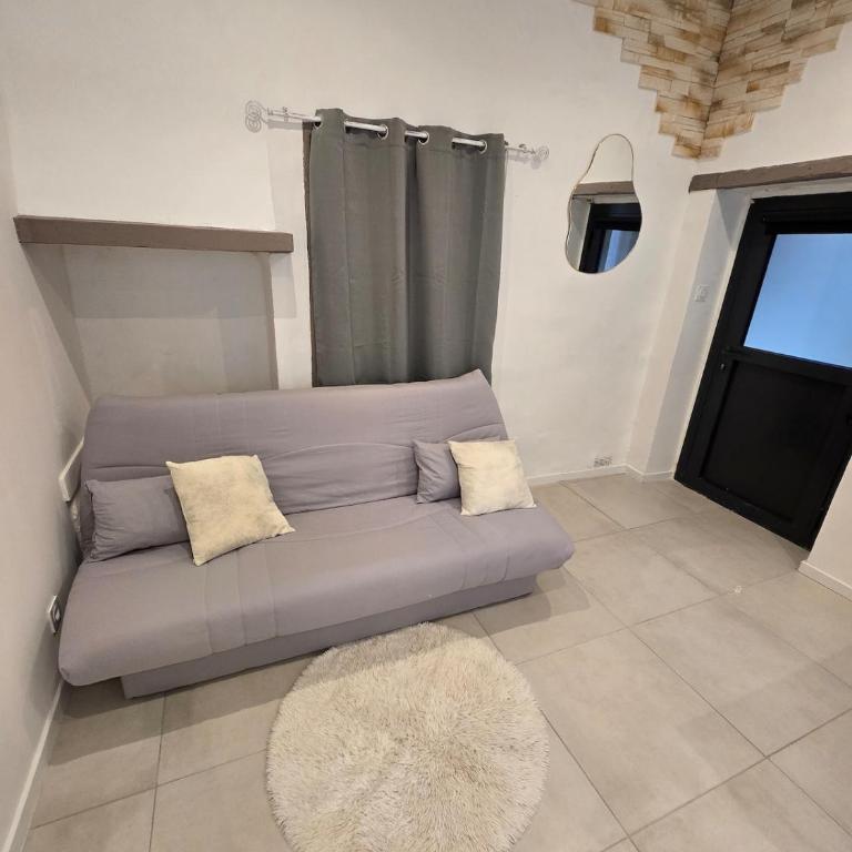 studio proche des arènes - One-Bedroom Apartment - 8