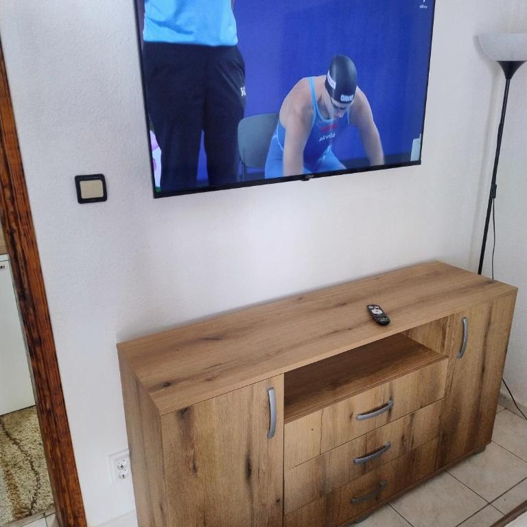 Apartman V,P - Two-Bedroom Apartment - 3
