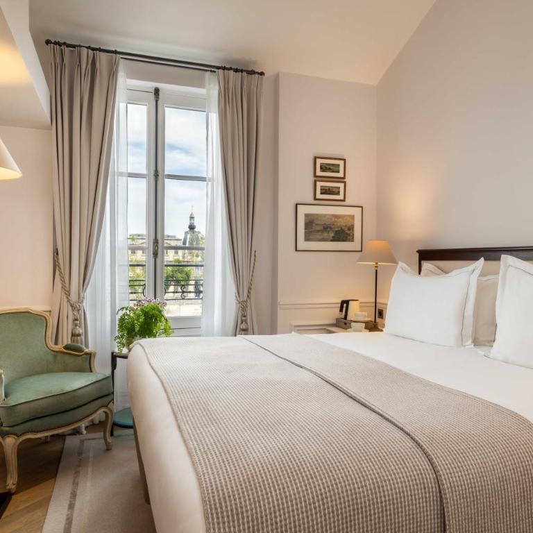 Hotel Du Quai Voltaire - Chambre Double ou Lits Jumeaux Supérieure avec Vue sur Ville - 1