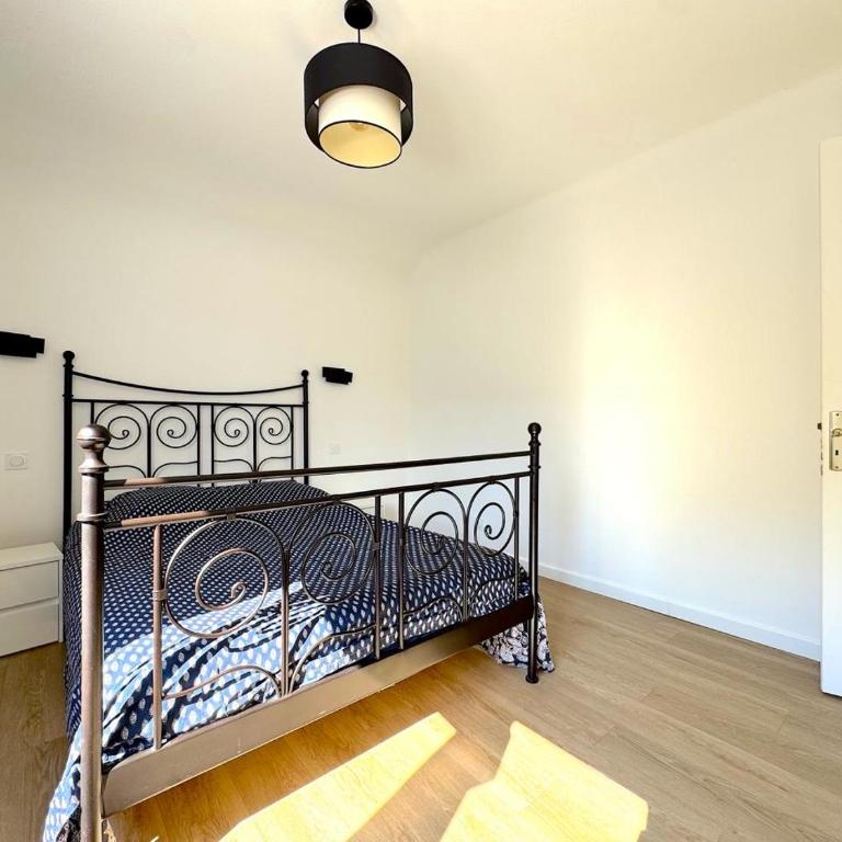 Appartement 3 chambres vue sur Annecy dans maison avec climatisation - Appartement 3 Chambres avec Vue sur la Montagne - 10