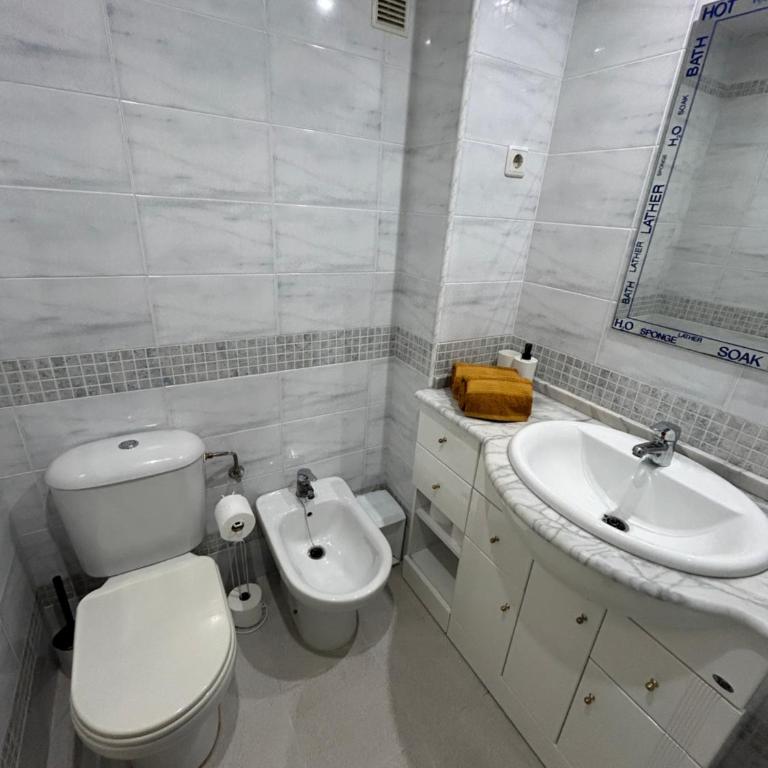 Apartamento Acogedor - Apartamento de 3 dormitorios con vistas a las montañas - 12