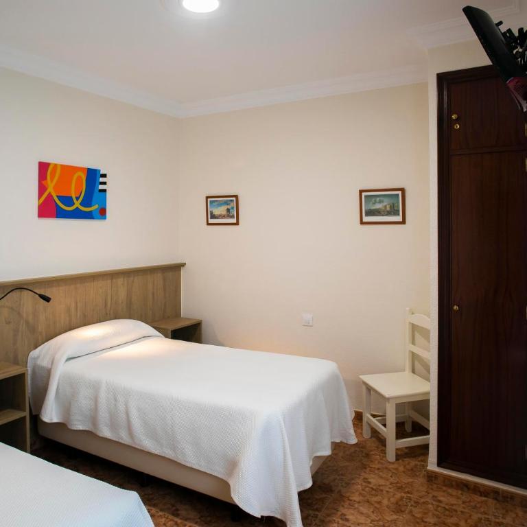 Pensión Dulces Sueños - Habitación Doble - 2 camas - 24