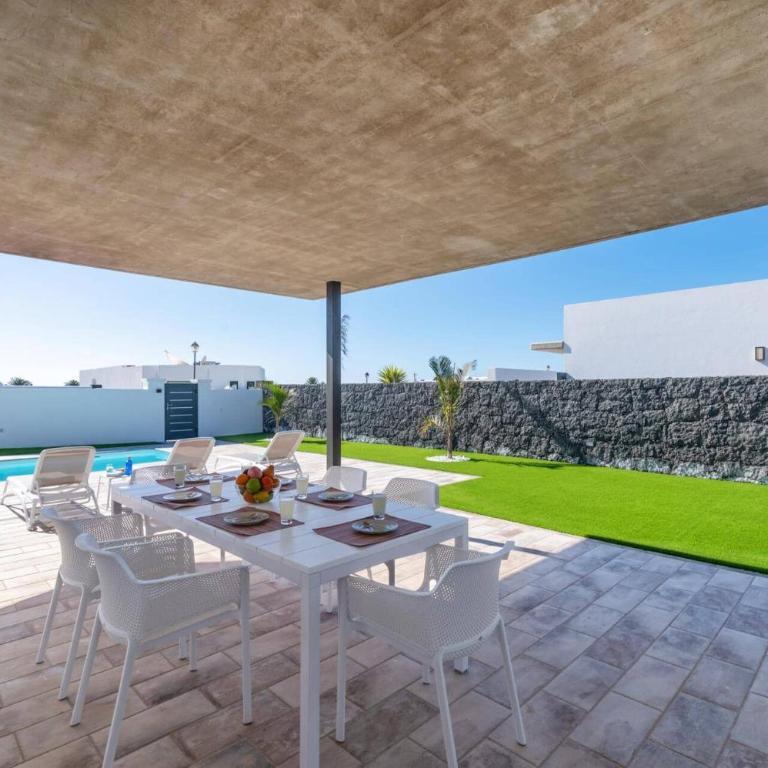 Villa Malvasia by Villa Plus - Villa - 3