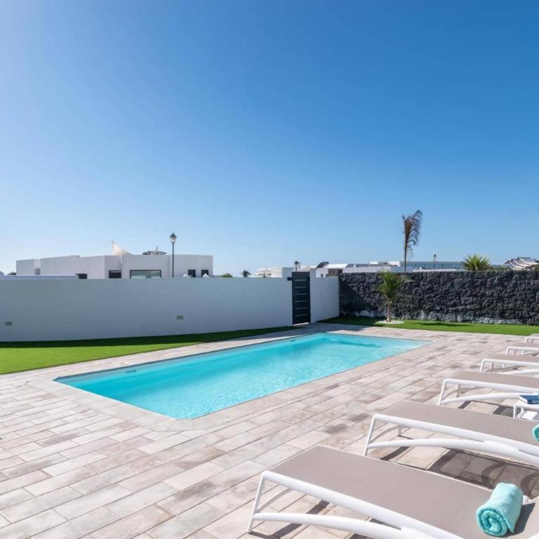 Villa Malvasia by Villa Plus - Villa - 15
