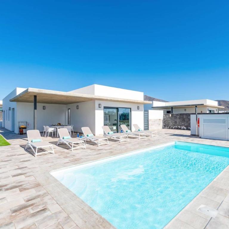 Villa Malvasia by Villa Plus - Villa - 10