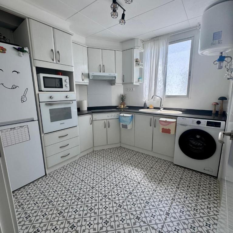 DJcumar Apartamento en Cullera comodo y bien ubicado - Three-Bedroom Apartment - 16