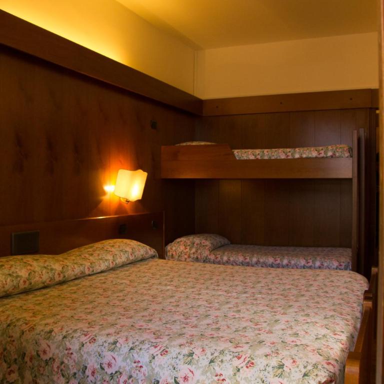 Hotel Carlone - Camera Quadrupla Economy - 5