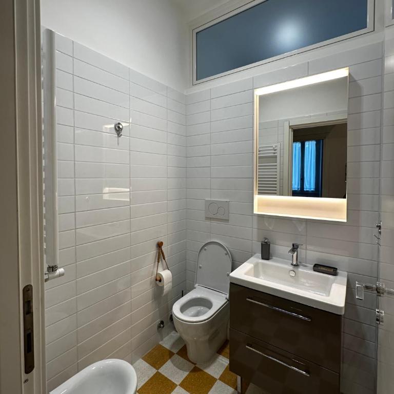 La Casabella Rome Center - Three-Bedroom Apartment - 13