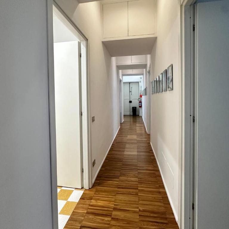 La Casabella Rome Center - Three-Bedroom Apartment - 19