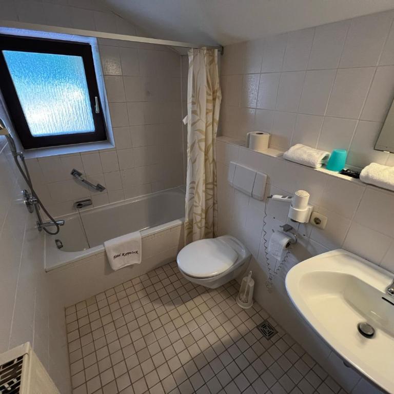 Hotel Köppeleck - Dreibettzimmer - 3