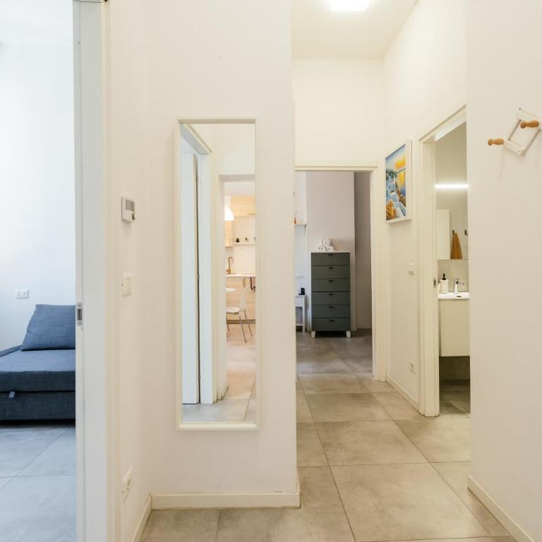 Happy Home Spazioso Trilocale Bologna a Due Passi Dal Centro - Two-Bedroom Apartment - 13