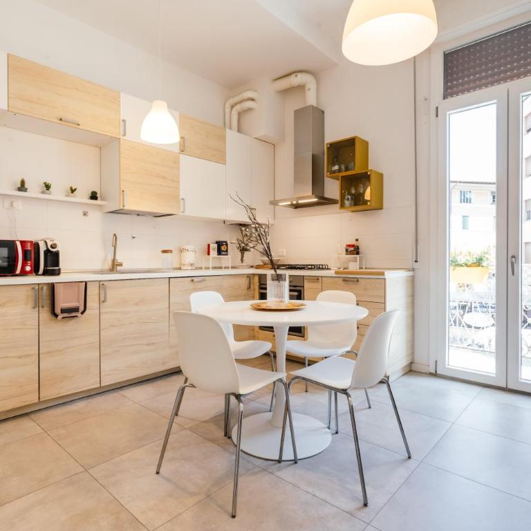 Happy Home Spazioso Trilocale Bologna a Due Passi Dal Centro - Two-Bedroom Apartment - 1