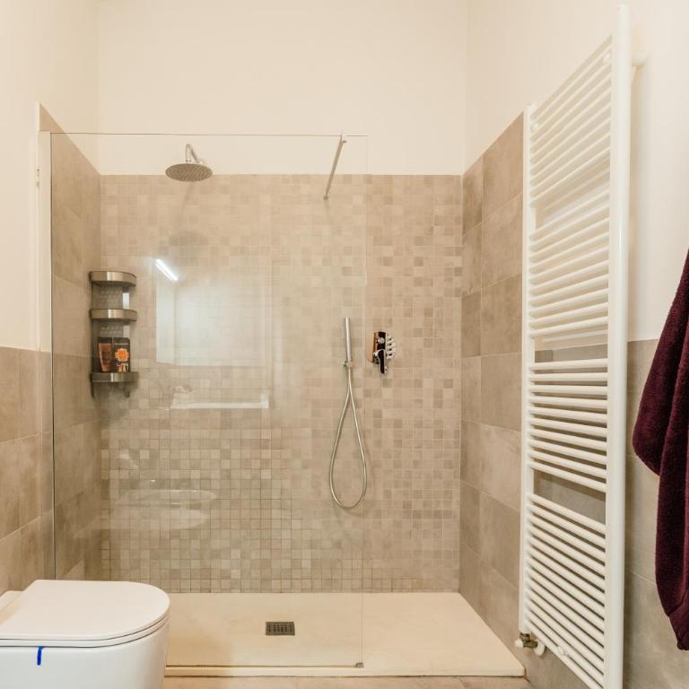 Happy Home Spazioso Trilocale Bologna a Due Passi Dal Centro - Two-Bedroom Apartment - 25