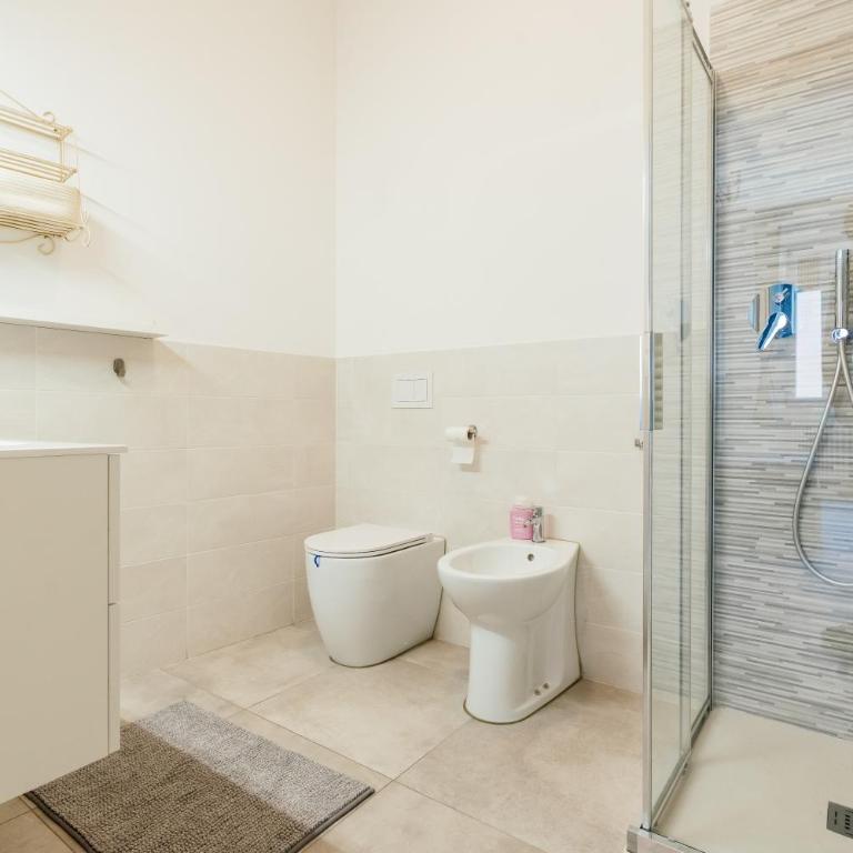 Happy Home Spazioso Trilocale Bologna a Due Passi Dal Centro - Two-Bedroom Apartment - 39