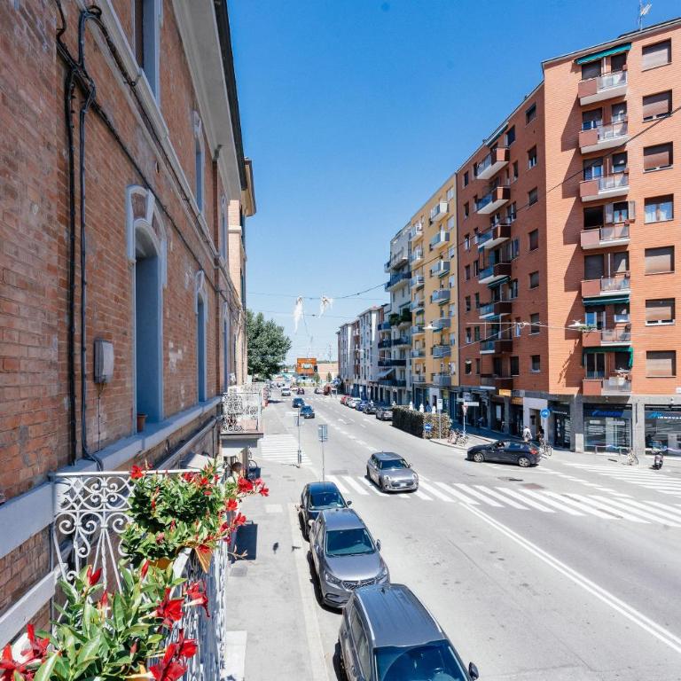 Happy Home Spazioso Trilocale Bologna a Due Passi Dal Centro - Two-Bedroom Apartment - 45