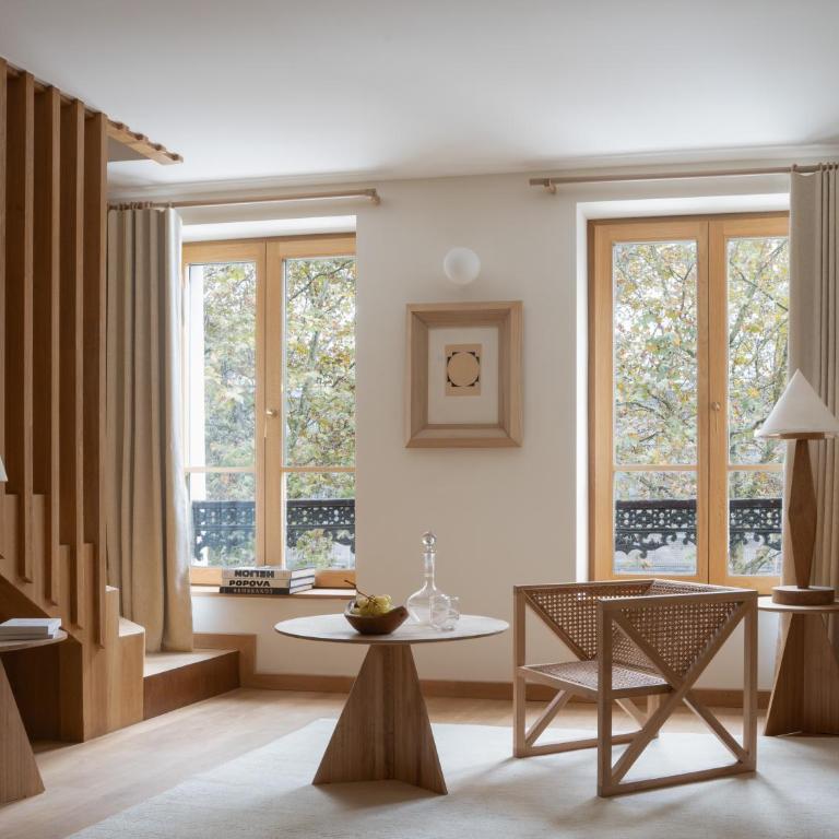 Elysée Montmartre Hotel - Duplex de 60 m2 - 2 chambres séparées, idéal pour les familles - 1