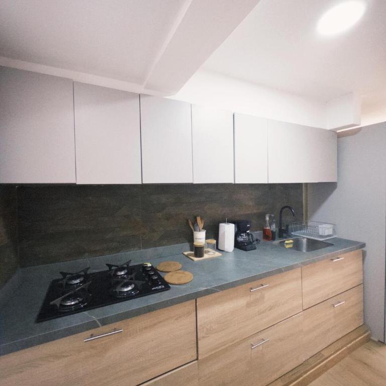 Apartamento Frente al Mar y Cerca del Centro Histórico - Two-Bedroom Apartment - 14